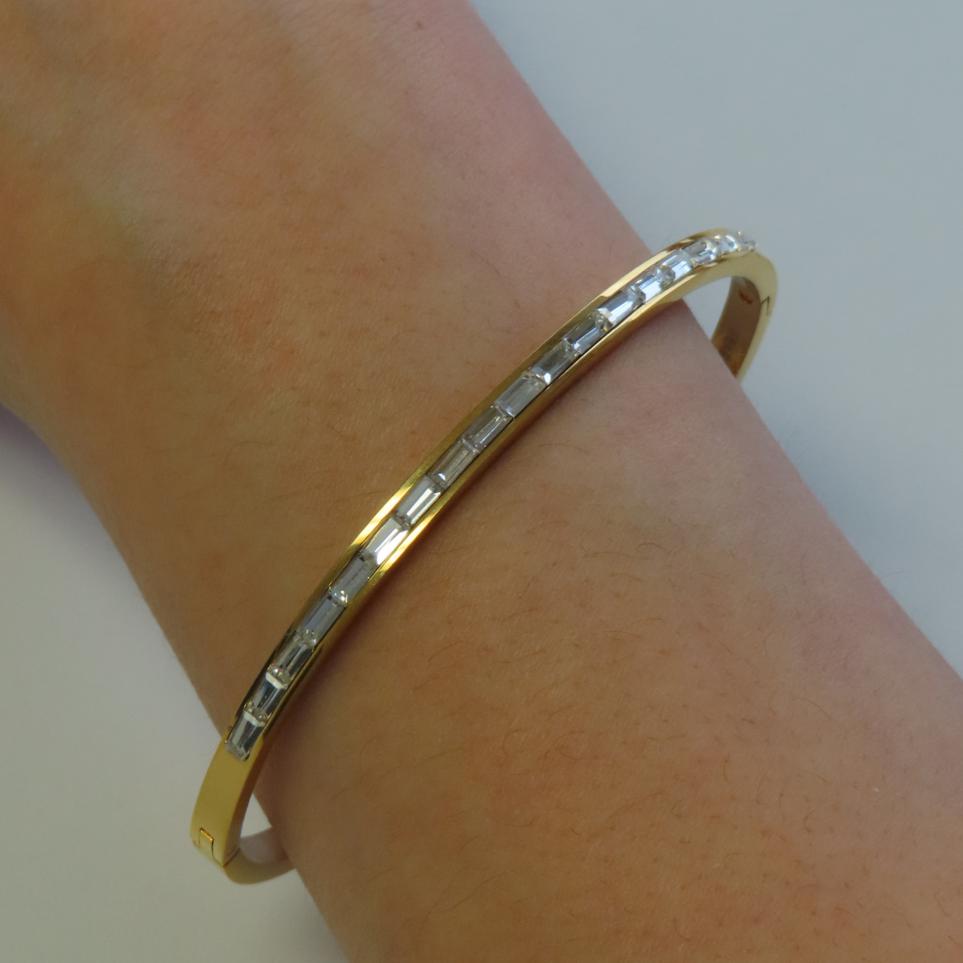 Old Money Bangle