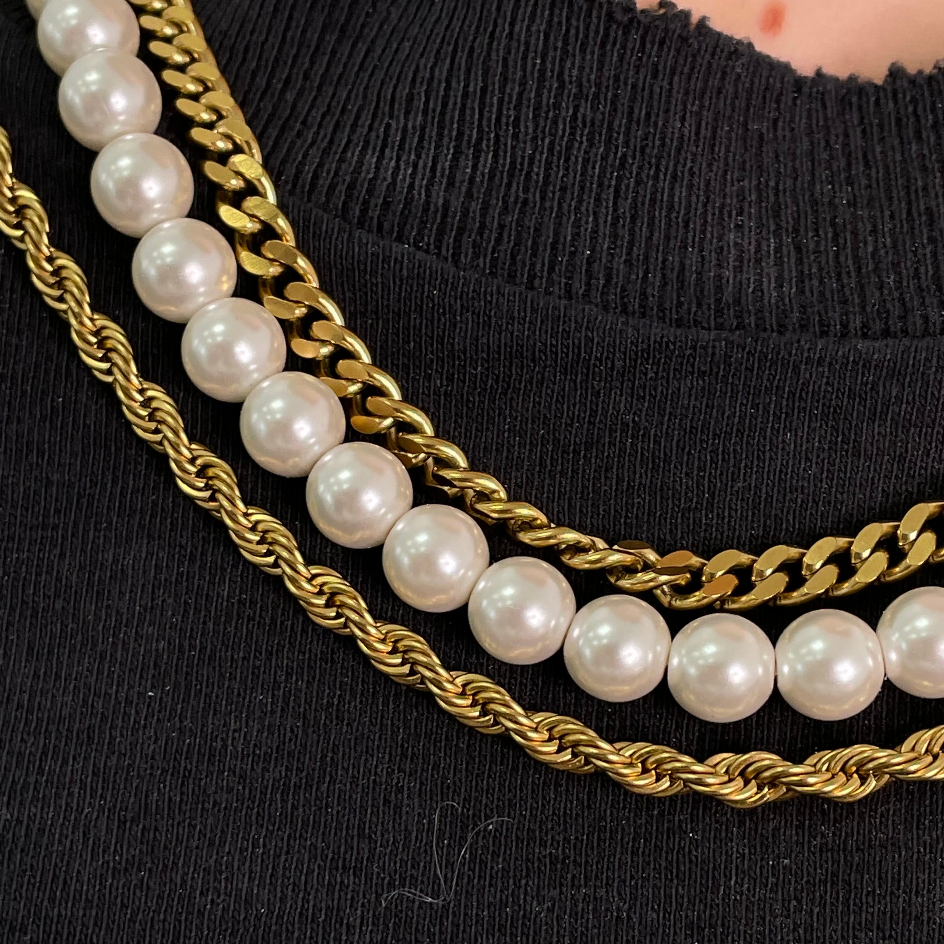 Lover Boy Pearl Necklace - EVRYJEWELS